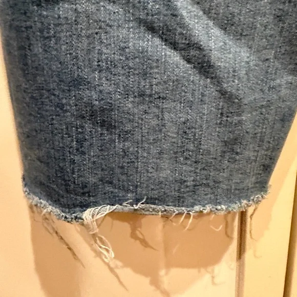 Zara Light Blue Relaxed Jeans - Picture 7 of 7